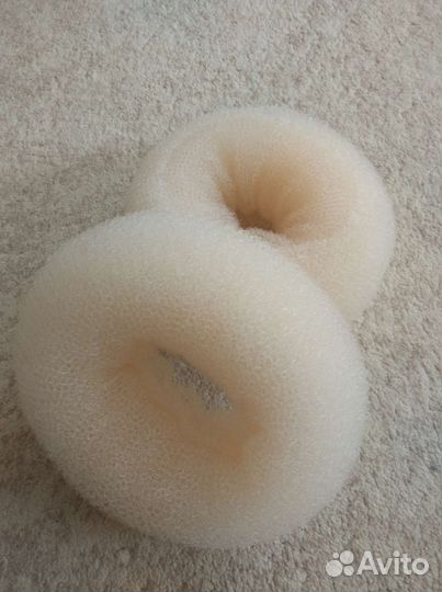 Бублик (шиньон) для волос (причёски)