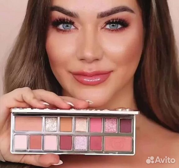 Палитра теней TOO Faced Teddy Bare