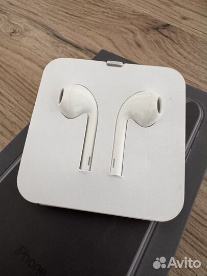 Наушники earpods