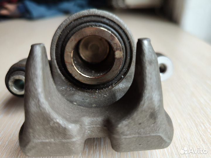 Honda trx 680 тормозной суппорт