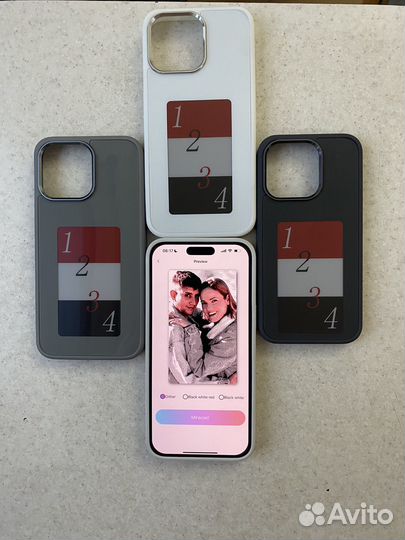 Чехол на iPhone с экраном