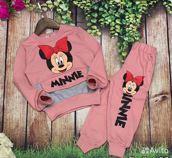 Костюм детский новый,116,122,128 размер