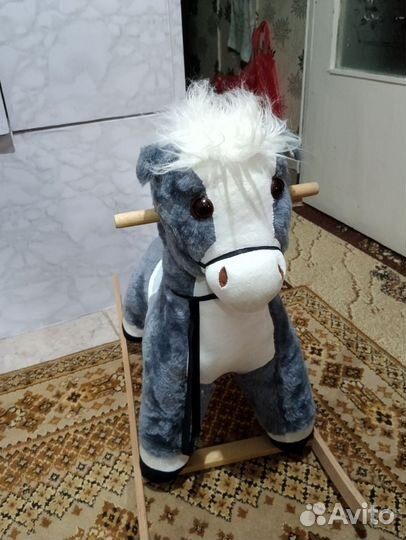 Качалка лошадь