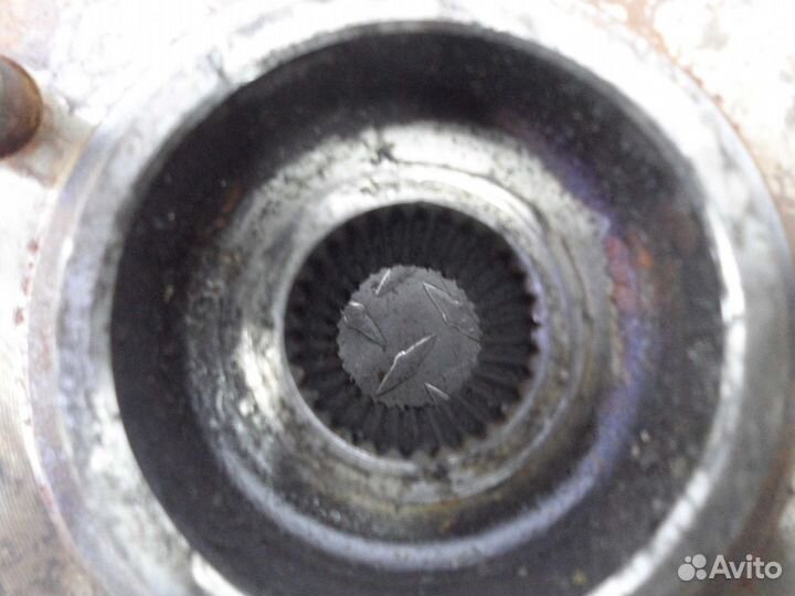 Ступица передняя Hyundai Santa Fe 2 CM