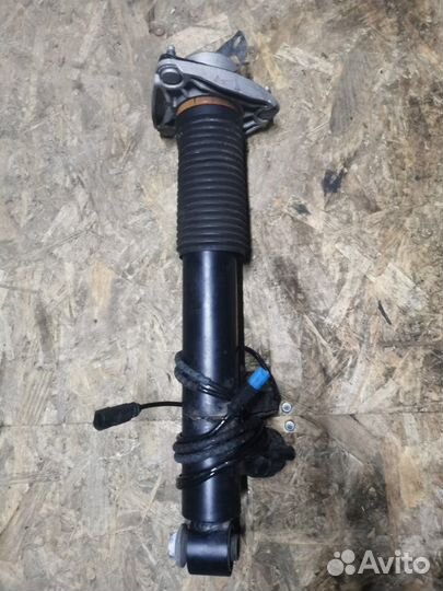 Стойка амортизатора задняя левая Bmw X6 F16 4.0