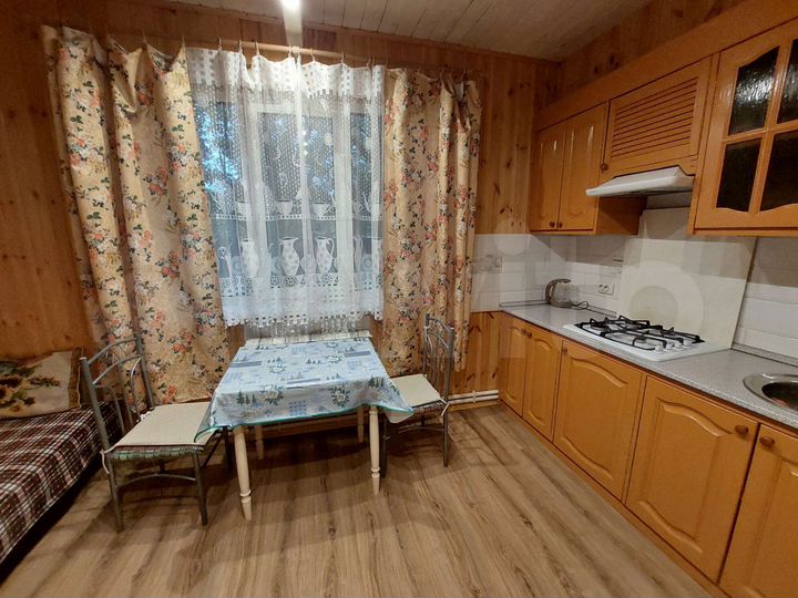 Дом 60 м² на участке 6 сот.