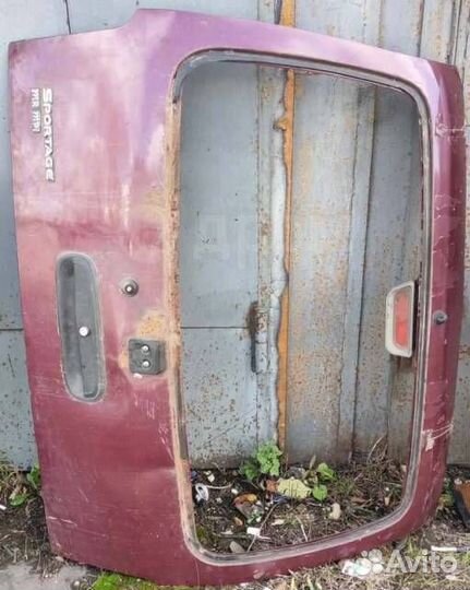 Крышка багажника Kia Sportage 1