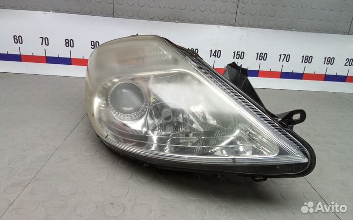 Фара Peugeot-Citroen C8 (2002-2014)