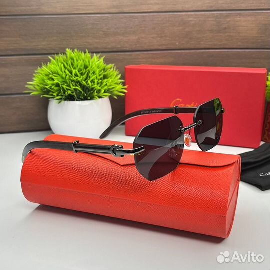 Солнцезащитные очки Cartier