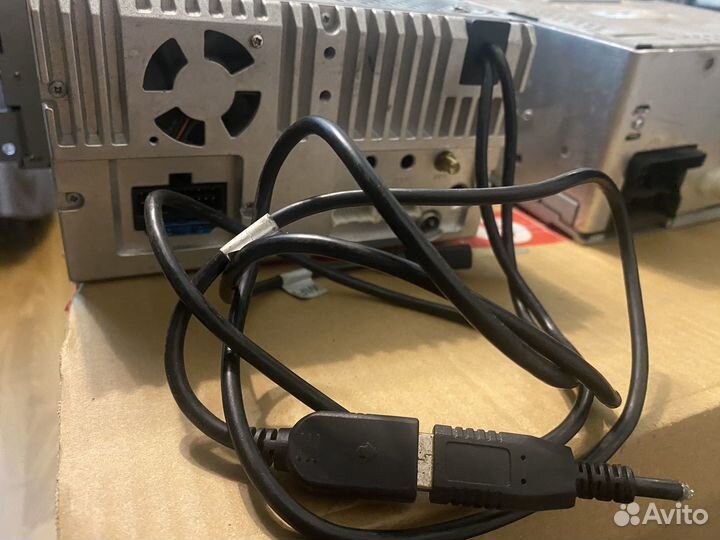 2 магнитолы Ford