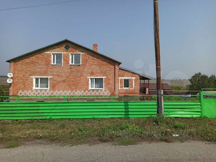 Дом 214 м² на участке 30 сот.