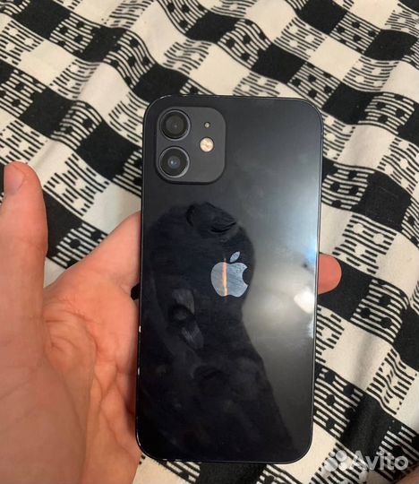 iPhone 12, 64 ГБ