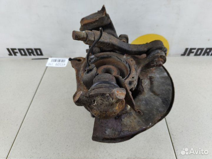 Кулак поворотный передний левый Ssangyong Kyron DJ