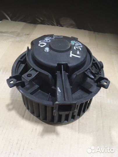 Chevrolet Aveo т300 мотор отопителя салона