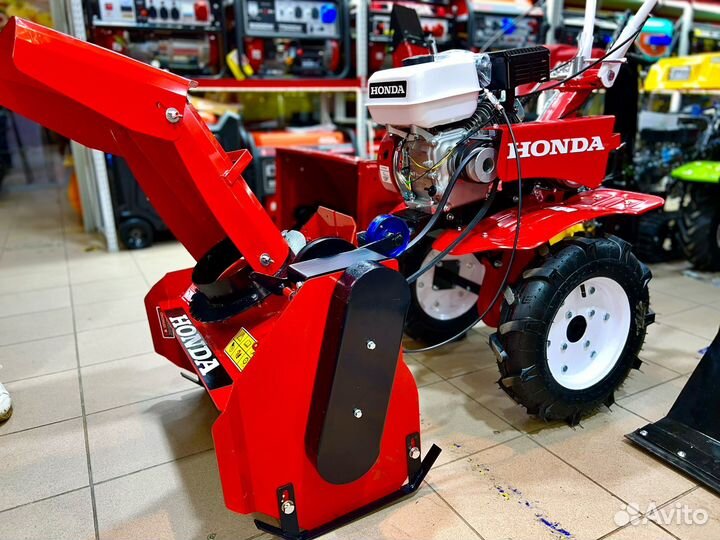 Снегоуборщик бензиновый Honda
