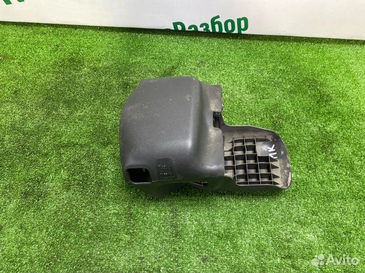 Кожух рулевой колонки Mitsubishi Colt Z30 1.5 4G