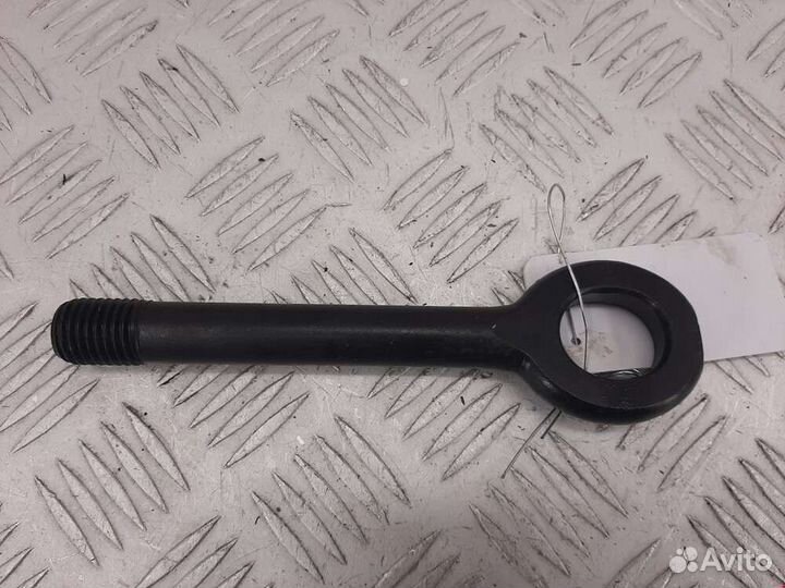 Буксировочный крюк