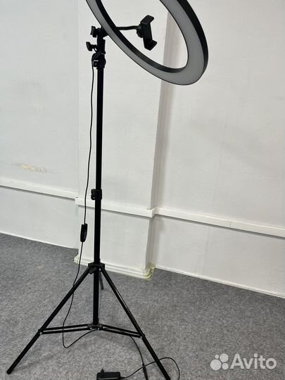 Кольцевая лампа 33 см