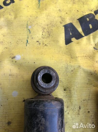 Стойки задние Ford Mondeo 2