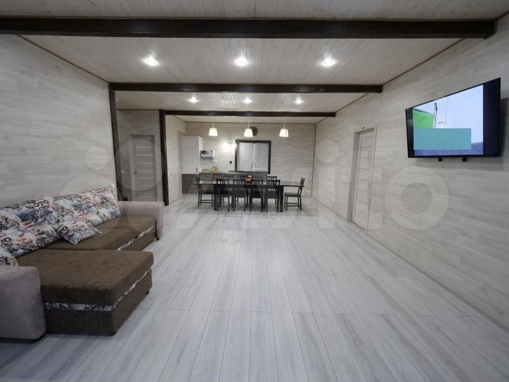 Коттедж 160 м² на участке 13 сот.