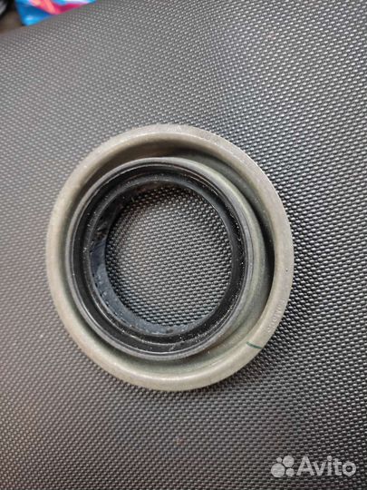 Сальник привода Mazda tribute, Ford Escape