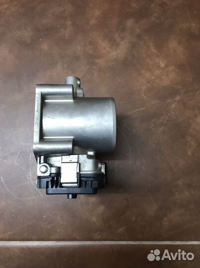 Дроссельная заслонка VW Polo