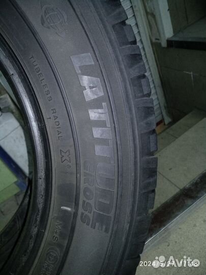 Michelin Latitude Cross 225/65 R16 37G