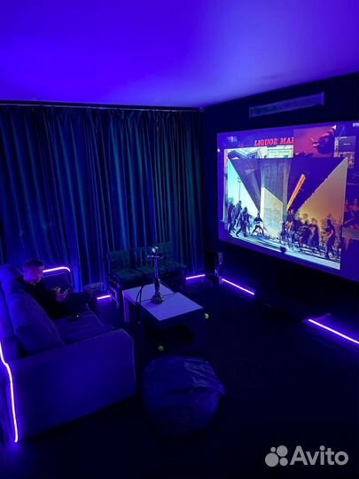 Аренда лофта с караоке, большим экраном и играми
