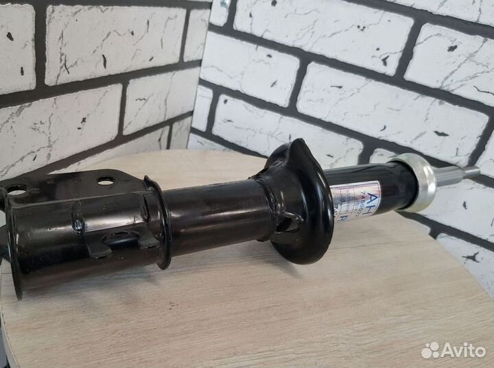 Амортизаторы шевроле газовые прав. оригинальные