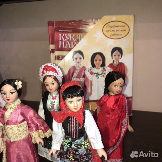 Куклы фарфоровые в костюмах народов мира+журнал