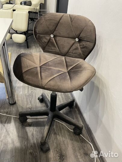 Стол для маникюра с вытяжкой