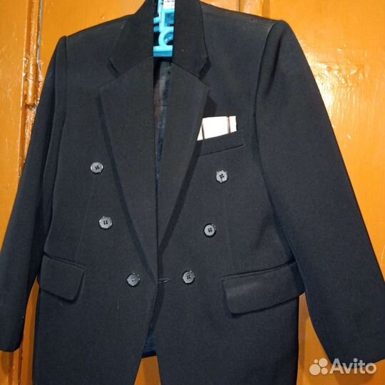 Пиджак с галстуком