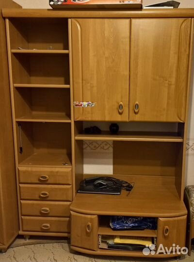 Шкаф