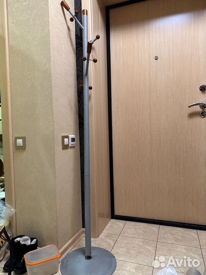 Вешалка для одежды напольная