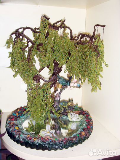 Дерево из бисера