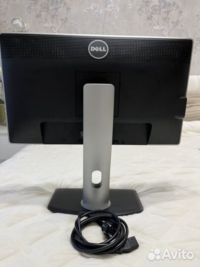 Монитор Dell U2312HM 23