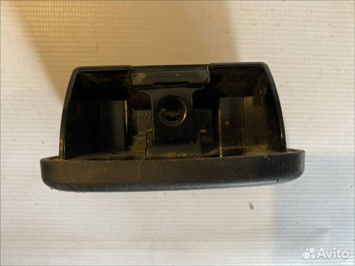 Пепельница задняя (в консоль)