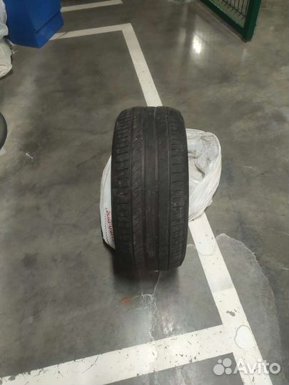 Mlchelin 225/50 R17 98W primacy4