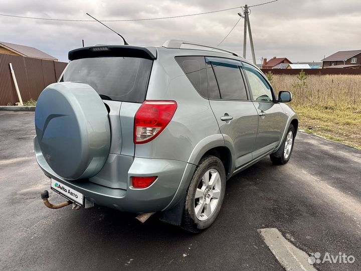 Toyota RAV4 2.4 AT, 2007, 299 000 км