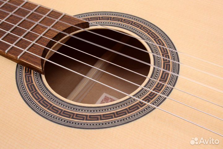 Классическая гитара Hora SS200 Eco Cherry