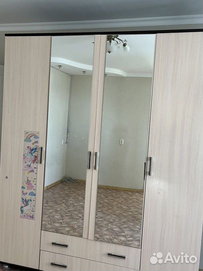 Шкаф распашной бу