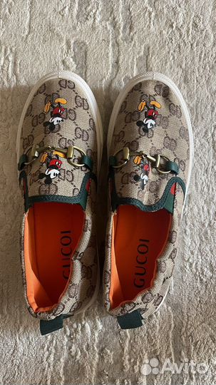 Слипоны Gucci с микки