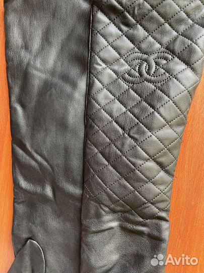 Длинные кожаные перчатки