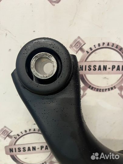 Lexus lS250 подрамник задний