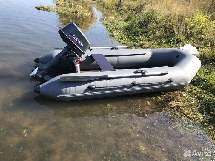 Лодка с мотором