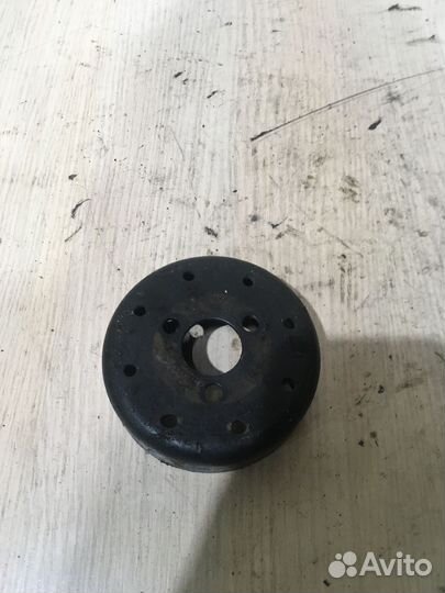 Шкив помпы Фольксваген пассат B5
