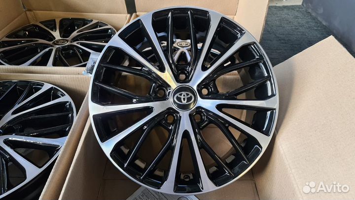 Новые комплект R16 на Toyota Camry Corolla
