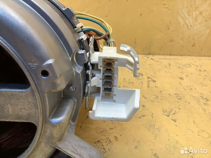 Двигатель мотор Zanussi Electrolux (2598)