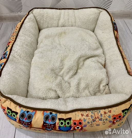 Лежанка для маленьких собак