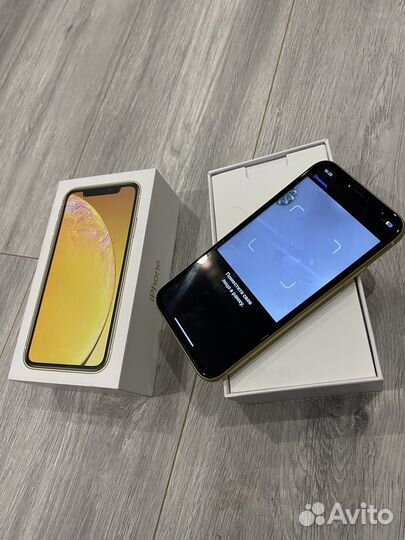 iPhone Xr, 64 ГБ